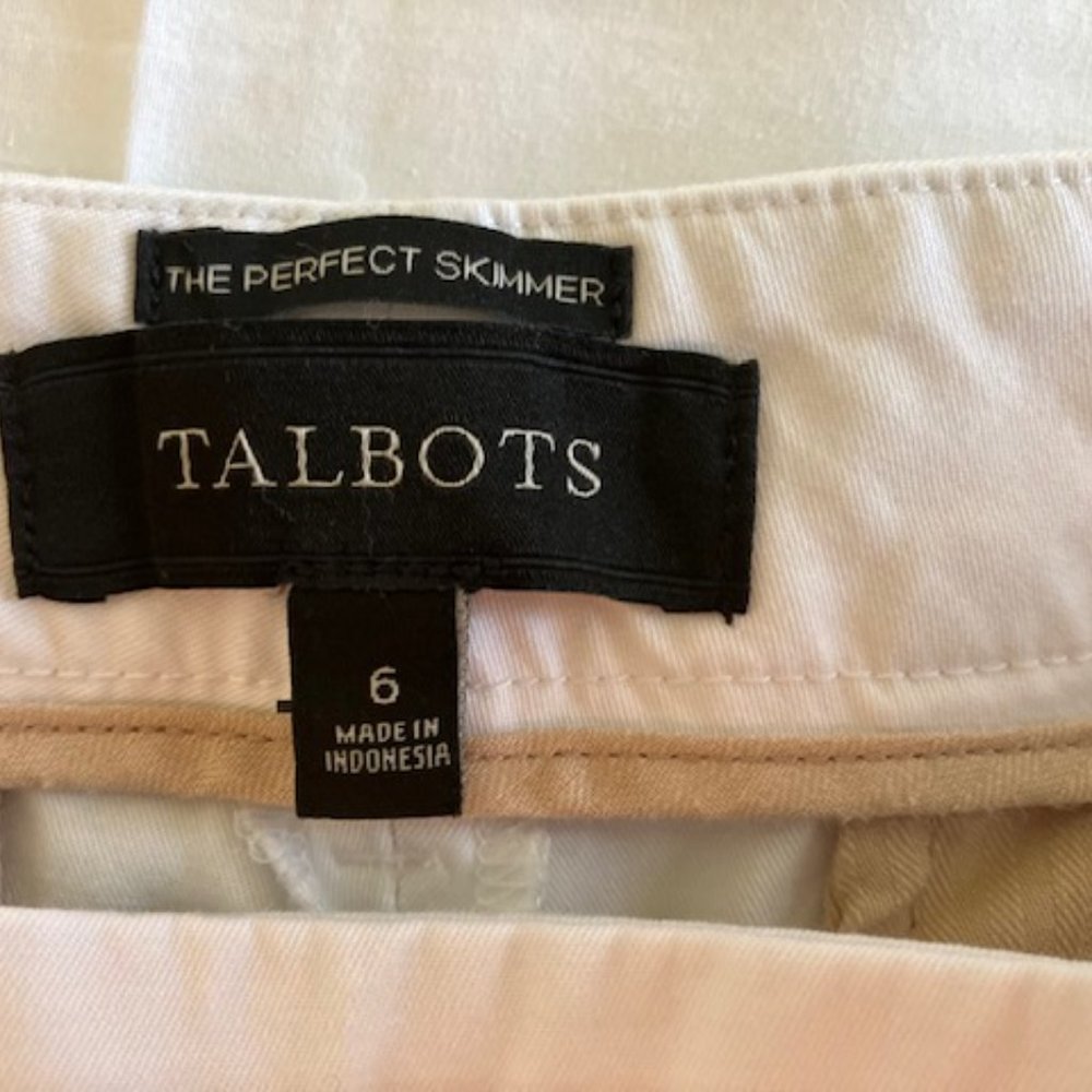Talbots "The Perfect Skimmer" White Capri Pants Size 6 - Picture 6 of 12